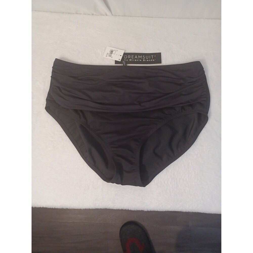 NWT DREAMSUIT SWIMWEAR PLUS SIZE‎
